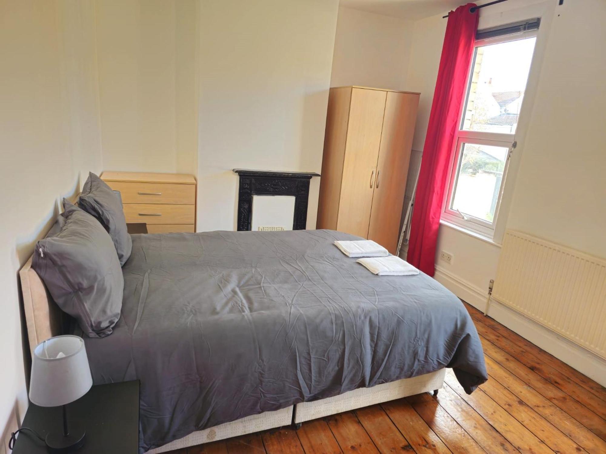 Delightful Room By Gloucester Road Бристоль Екстер'єр фото